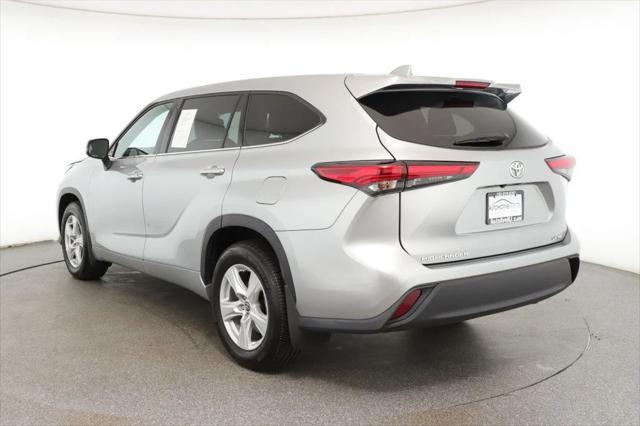 used 2021 Toyota Highlander car, priced at $31,195