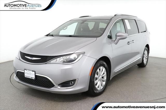 used 2018 Chrysler Pacifica car, priced at $18,795