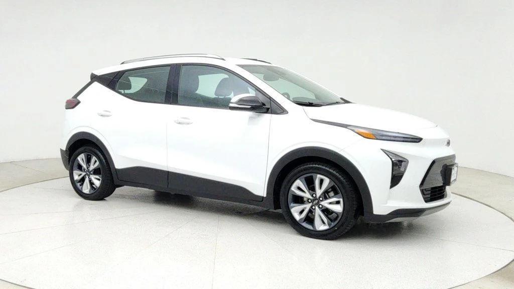 used 2022 Chevrolet Bolt EUV car, priced at $15,995