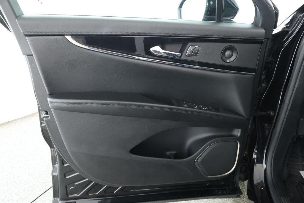 used 2021 Lincoln Nautilus car, priced at $27,195