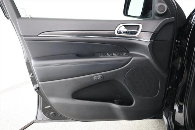 used 2022 Jeep Grand Cherokee car, priced at $27,195