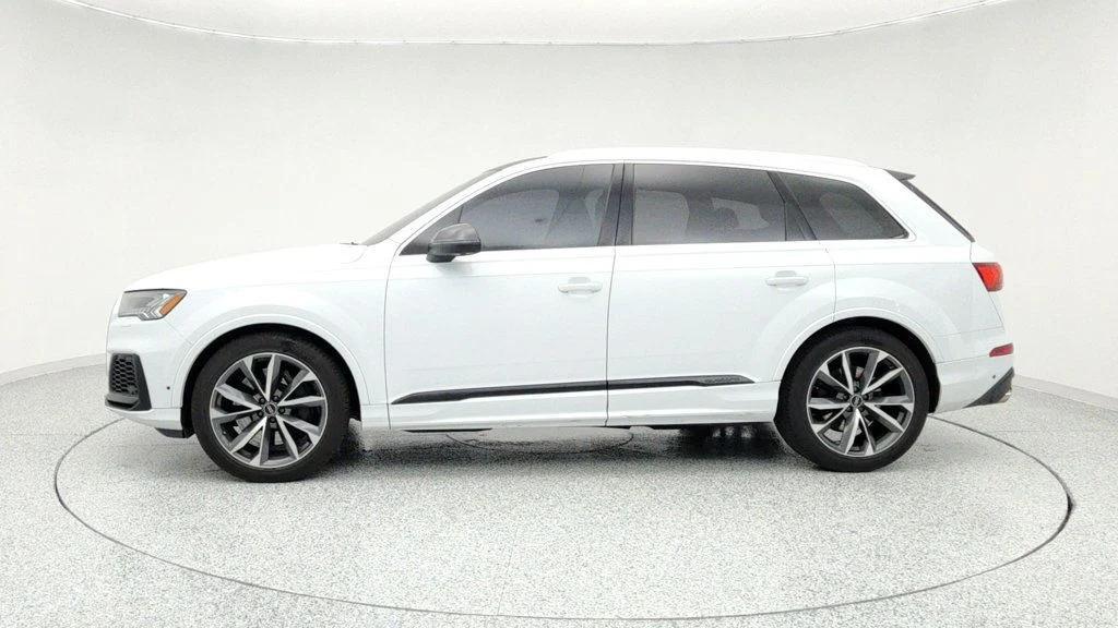 used 2022 Audi SQ7 car, priced at $47,495
