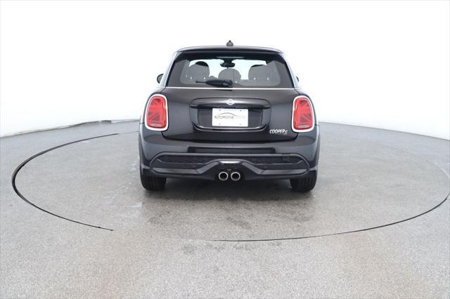 used 2022 MINI Hardtop car, priced at $23,995
