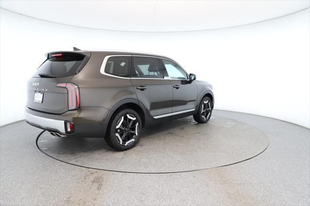 used 2024 Kia Telluride car, priced at $35,795