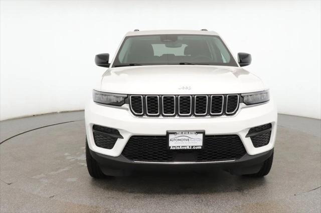 used 2023 Jeep Grand Cherokee car, priced at $28,995