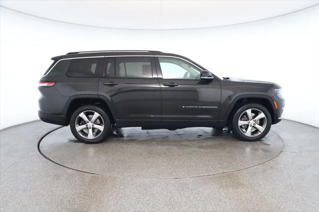 used 2022 Jeep Grand Cherokee L car, priced at $25,995