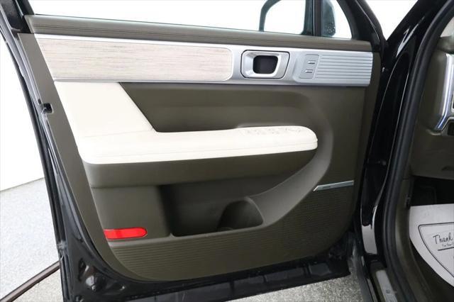 used 2024 Hyundai Santa Fe car, priced at $35,495