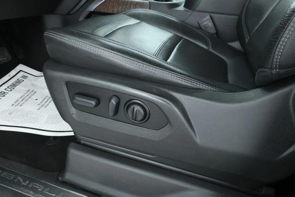 used 2022 GMC Sierra 1500 car, priced at $43,495