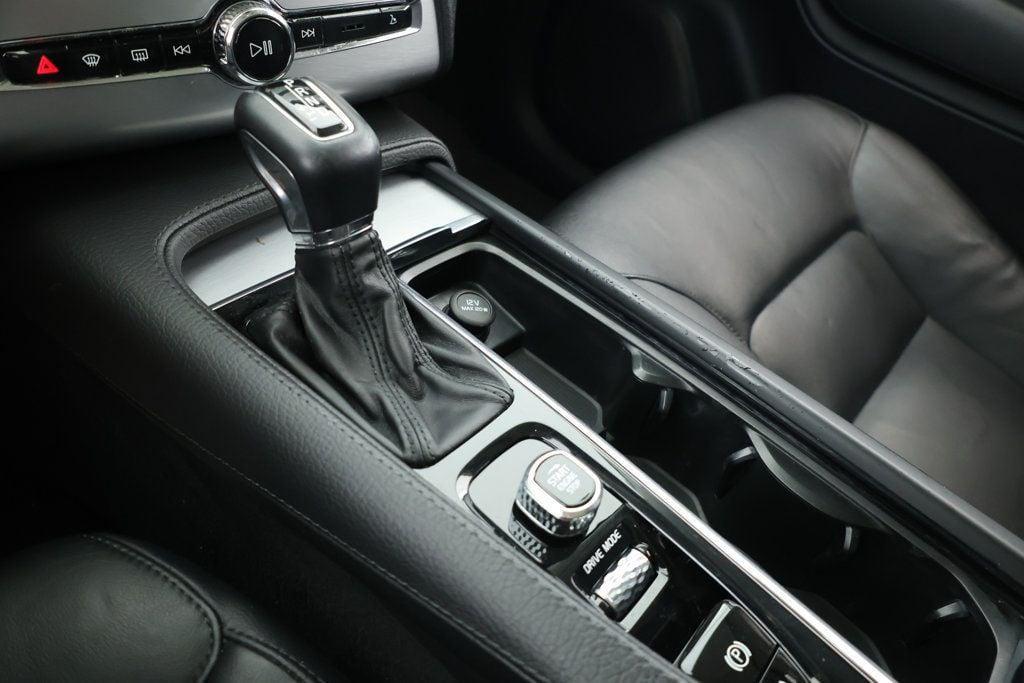 used 2018 Volvo XC90 car, priced at $13,295