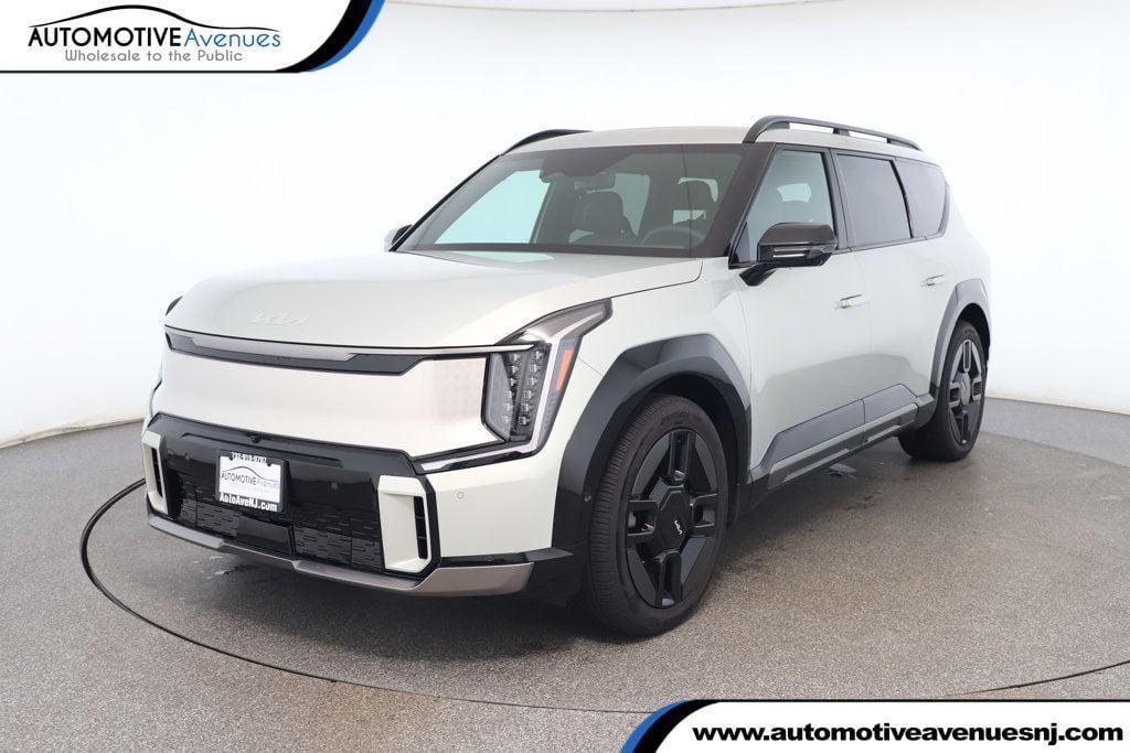 used 2024 Kia EV9 car, priced at $47,995