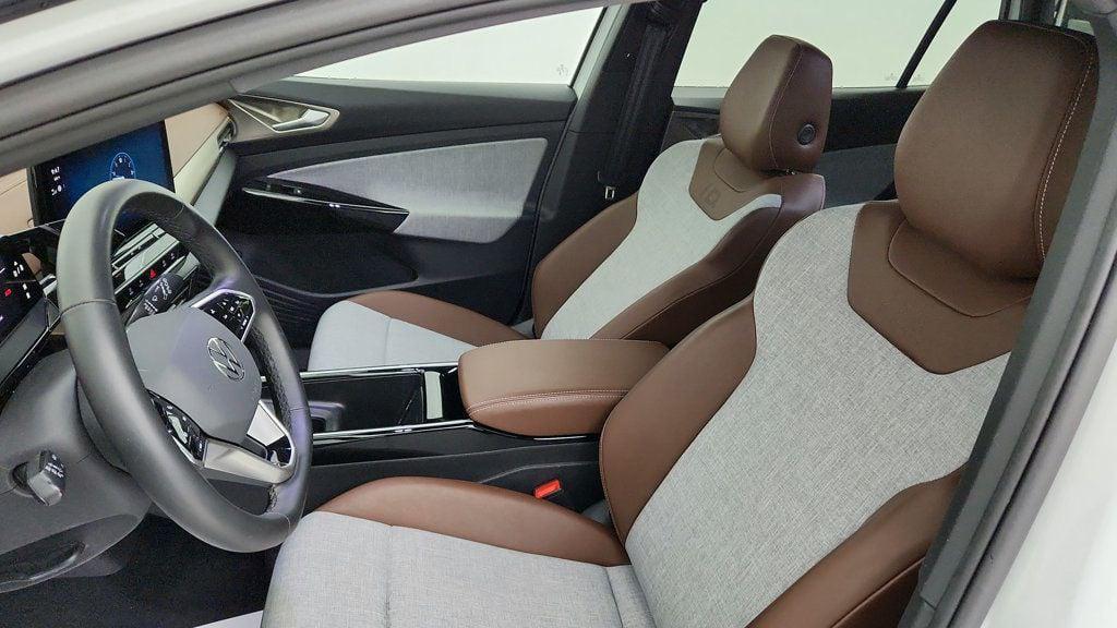 used 2024 Volkswagen ID.4 car, priced at $17,995