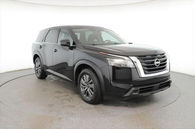 used 2022 Nissan Pathfinder car, priced at $19,995