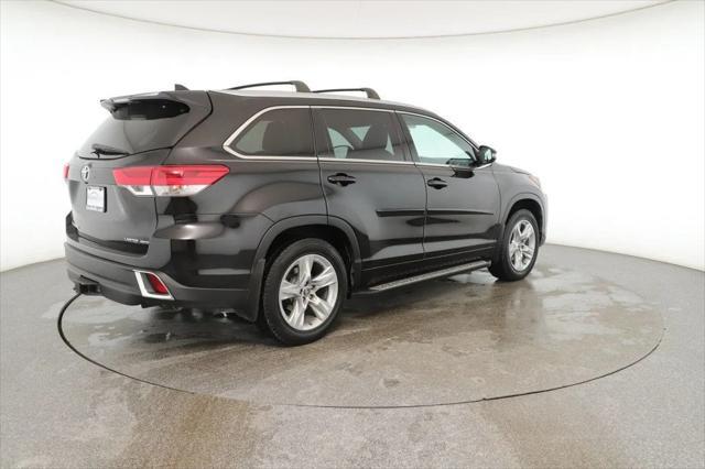 used 2018 Toyota Highlander car, priced at $24,995