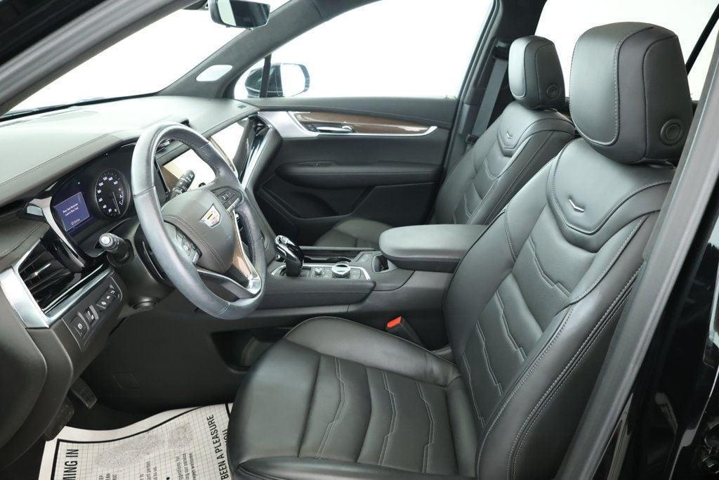 used 2024 Cadillac XT6 car, priced at $45,995