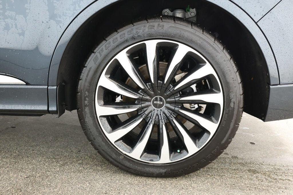 used 2022 Lincoln Aviator car, priced at $40,495