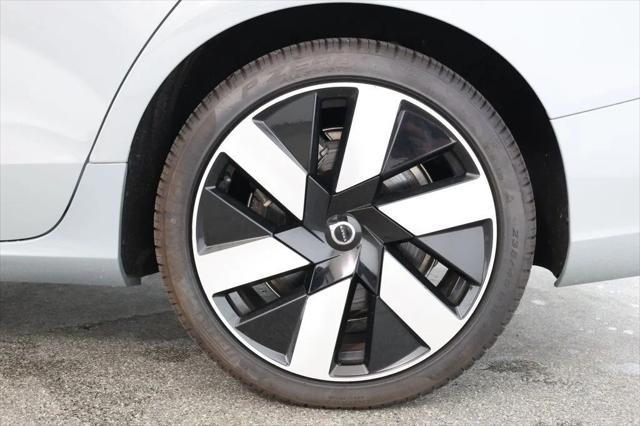 used 2024 Volvo S60 Recharge Plug-In Hybrid car, priced at $38,995