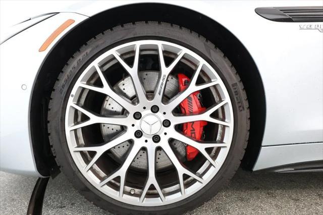 used 2022 Mercedes-Benz AMG SL 55 car, priced at $74,995