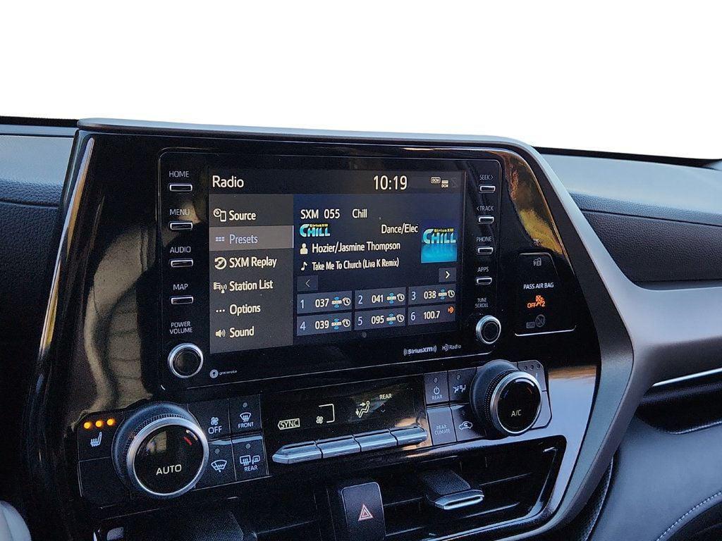 used 2022 Toyota Highlander car, priced at $29,695