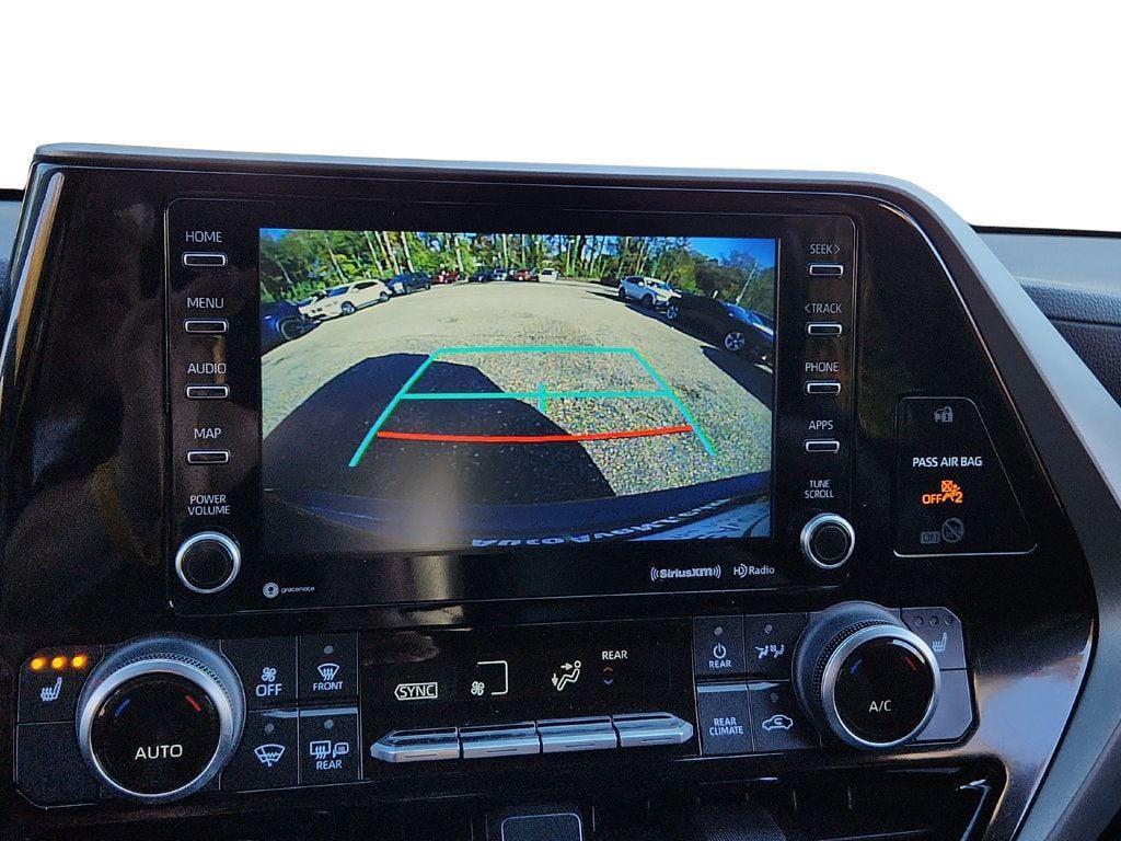 used 2022 Toyota Highlander car, priced at $29,695