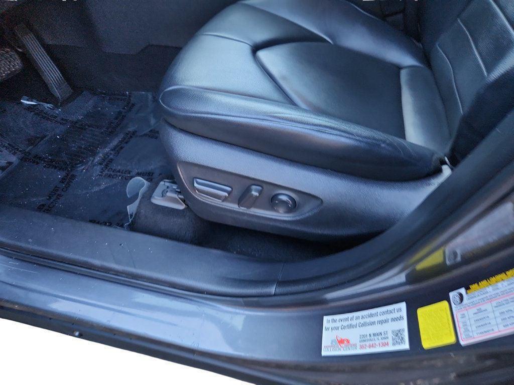 used 2022 Toyota Highlander car, priced at $29,695