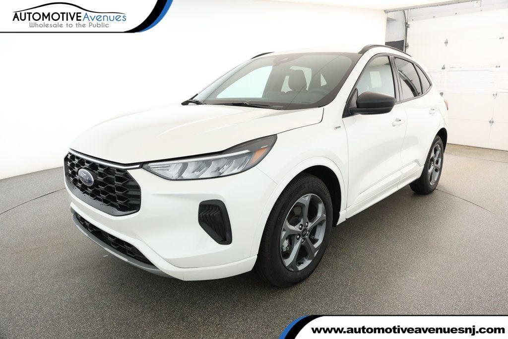 used 2024 Ford Escape car, priced at $22,195
