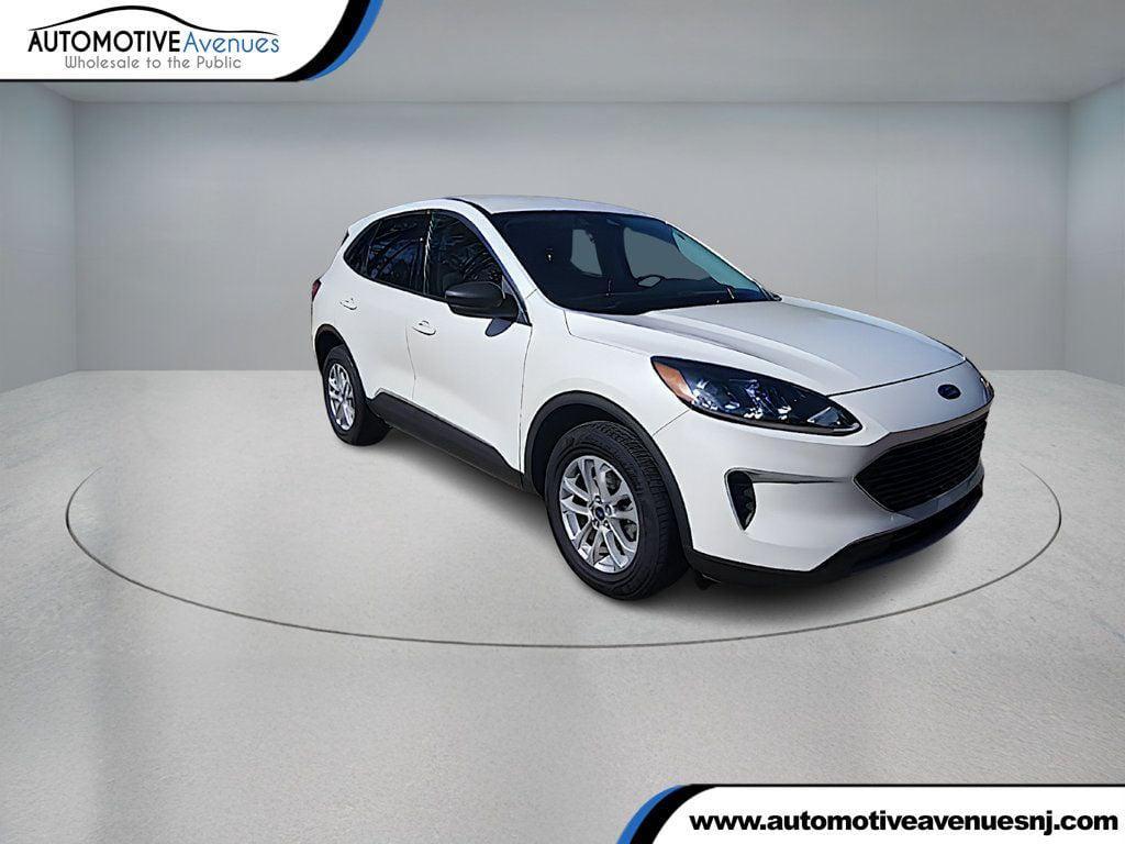used 2022 Ford Escape car, priced at $18,495