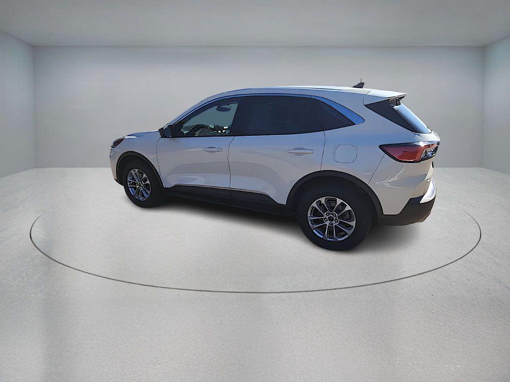 used 2022 Ford Escape car, priced at $18,495