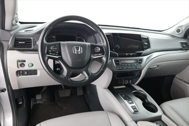 used 2022 Honda Pilot car, priced at $29,995