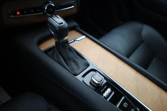 used 2021 Volvo XC90 car, priced at $32,995