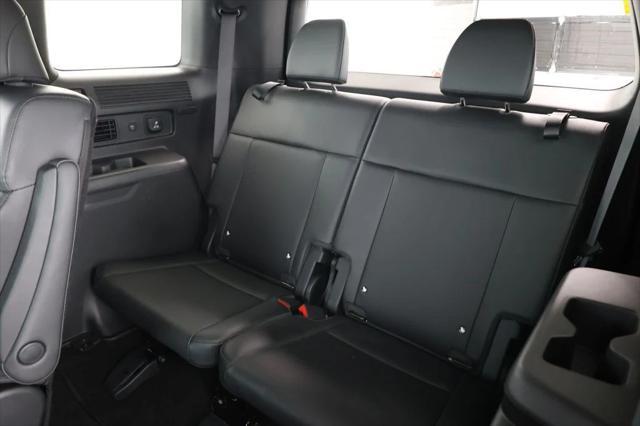 used 2024 Hyundai Santa Fe car, priced at $35,495
