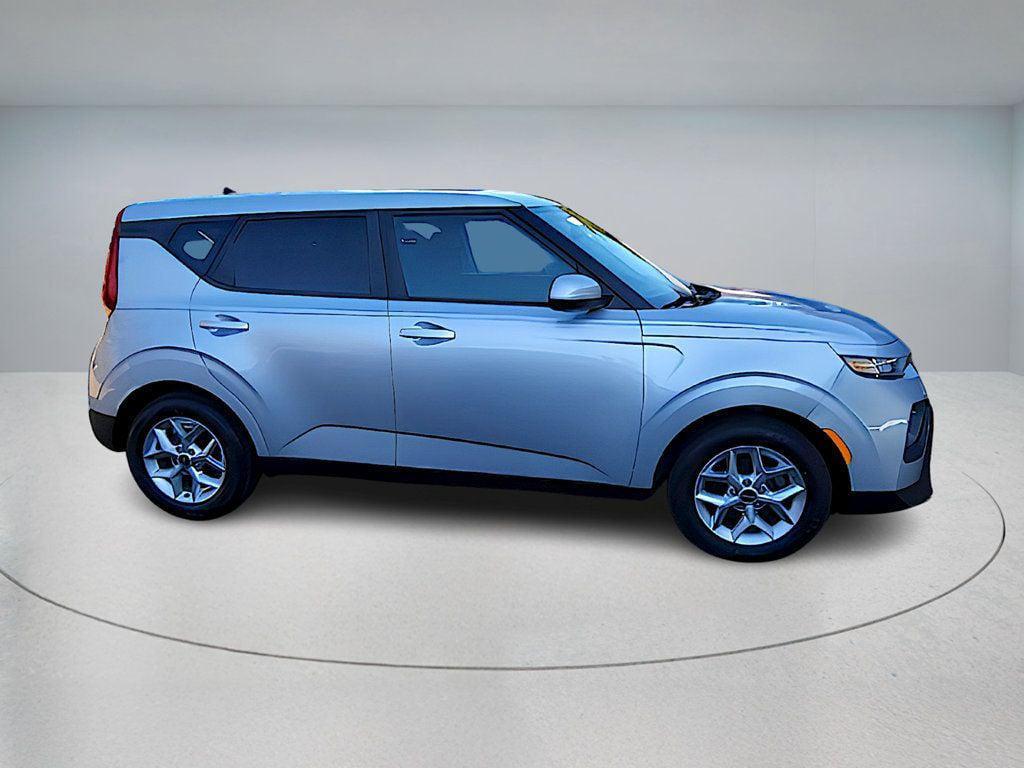 used 2021 Kia Soul car, priced at $13,295