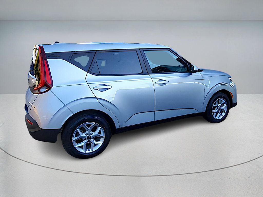 used 2021 Kia Soul car, priced at $13,295