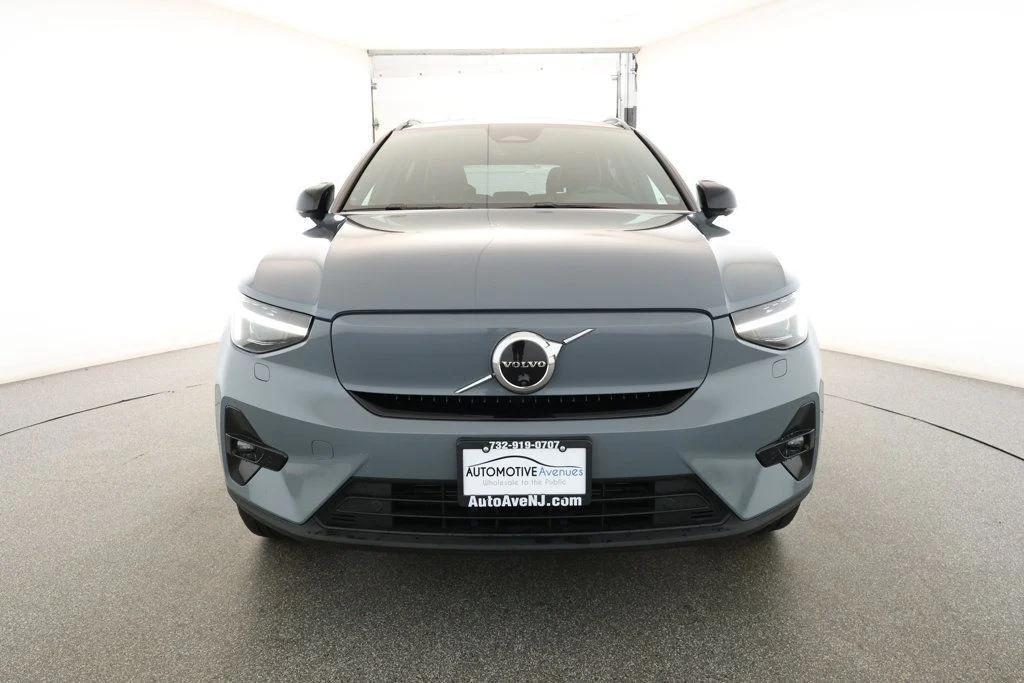 used 2023 Volvo XC40 Recharge Pure Electric car, priced at $26,995