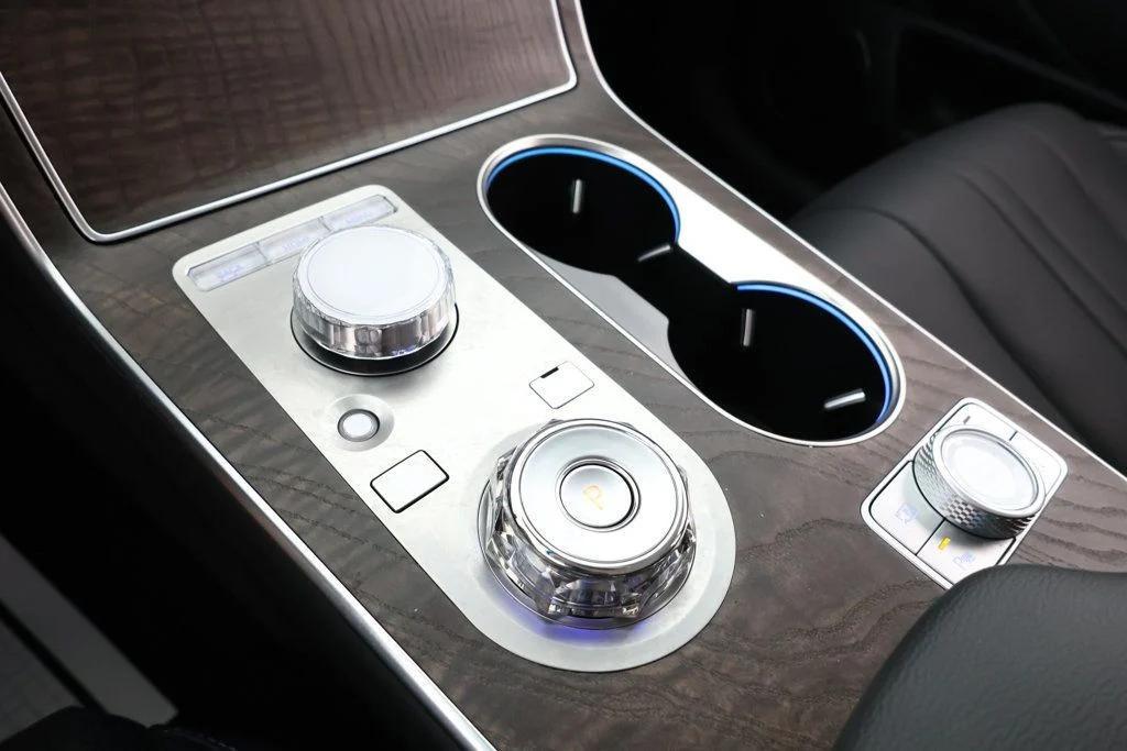 used 2025 Genesis GV80 car, priced at $49,495