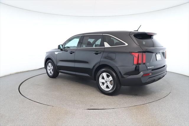 used 2023 Kia Sorento car, priced at $21,995
