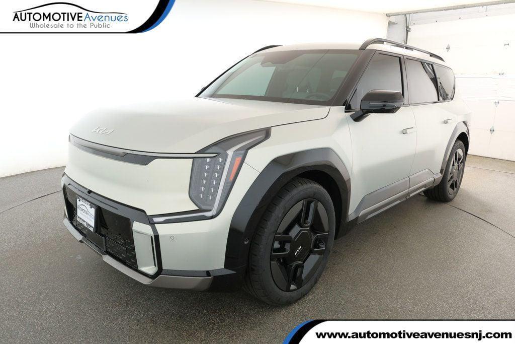 used 2024 Kia EV9 car, priced at $42,995