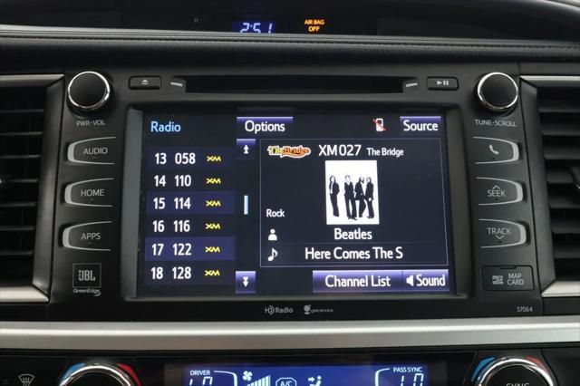 used 2015 Toyota Highlander car, priced at $14,795