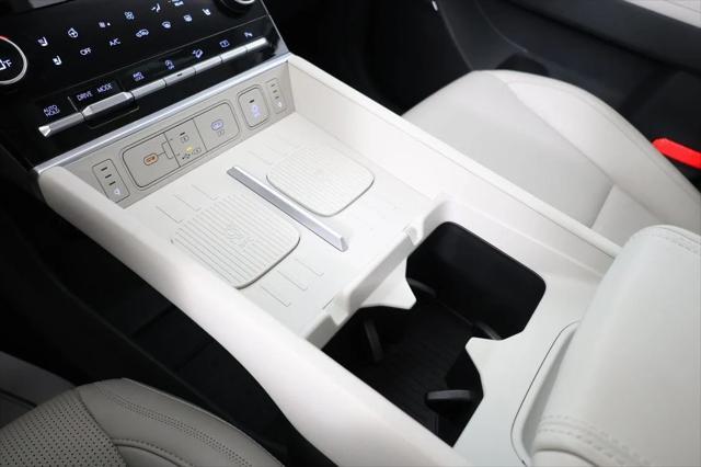 used 2024 Hyundai Santa Fe car, priced at $34,995