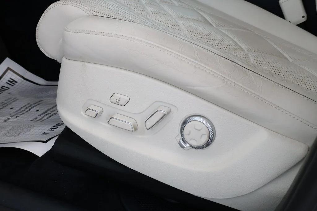used 2025 Genesis GV80 car, priced at $58,995