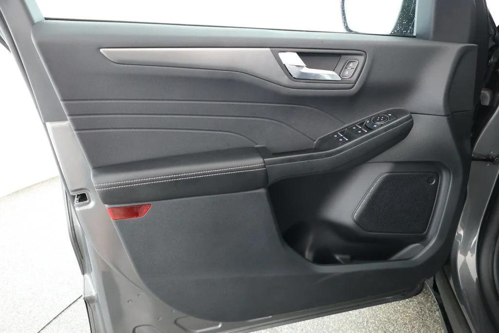 used 2025 Ford Escape PHEV car, priced at $28,995