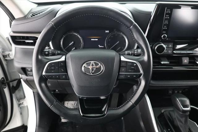 used 2021 Toyota Highlander car, priced at $28,995