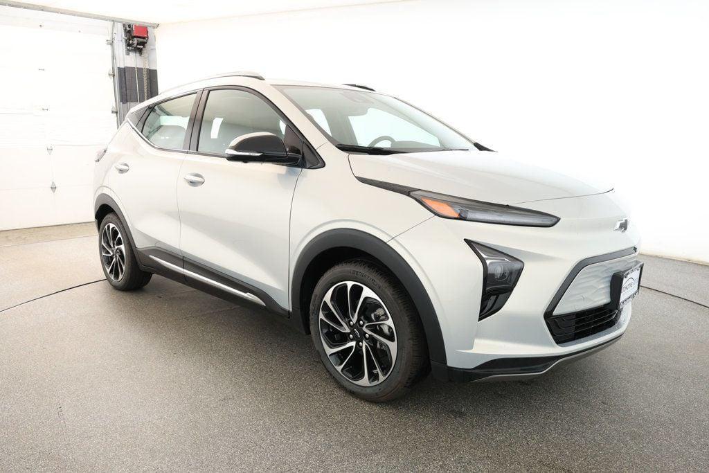 used 2023 Chevrolet Bolt EUV car, priced at $25,995