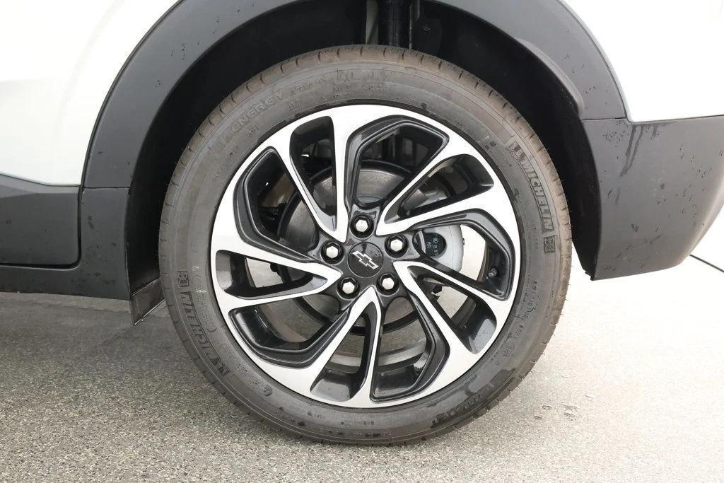 used 2023 Chevrolet Bolt EUV car, priced at $25,995