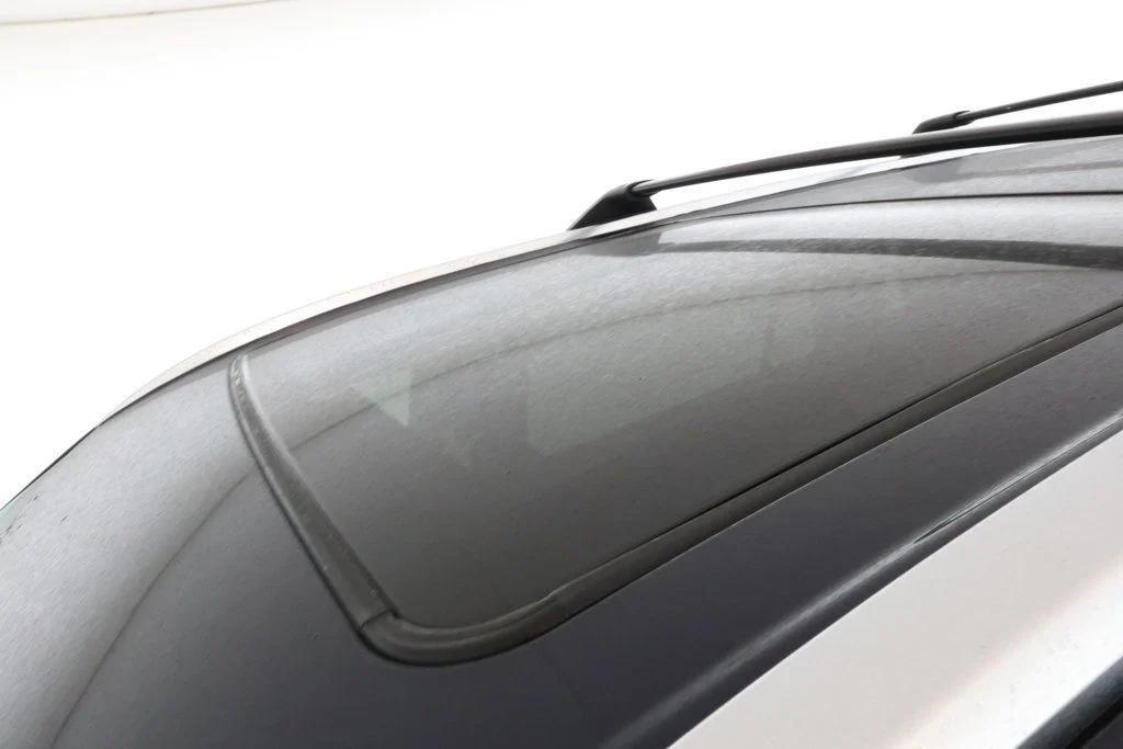 used 2020 Toyota Highlander car, priced at $30,995