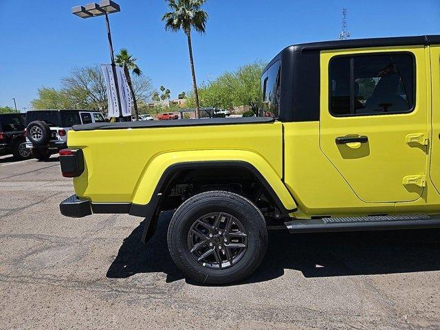 new 2024 Jeep Gladiator car, priced at $50,568