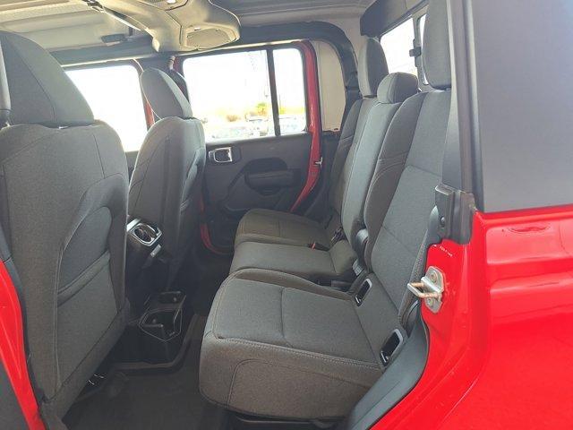 new 2025 Jeep Gladiator car, priced at $45,583