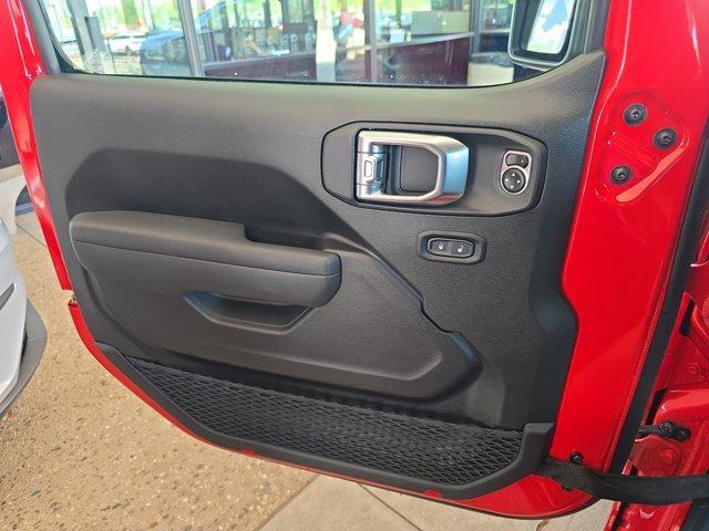 new 2025 Jeep Gladiator car, priced at $45,583