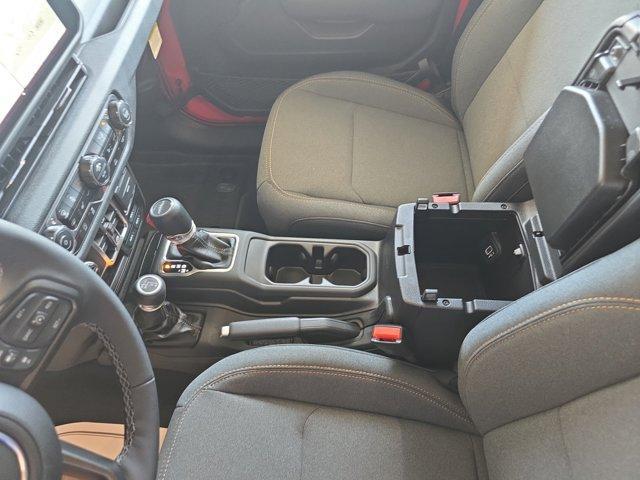 new 2025 Jeep Gladiator car, priced at $45,583