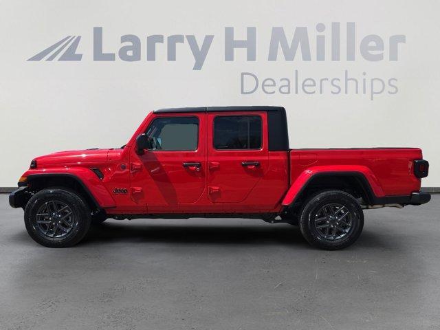 new 2025 Jeep Gladiator car, priced at $45,583