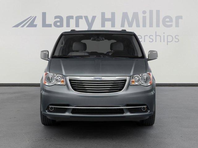 used 2014 Chrysler Town & Country car, priced at $9,712